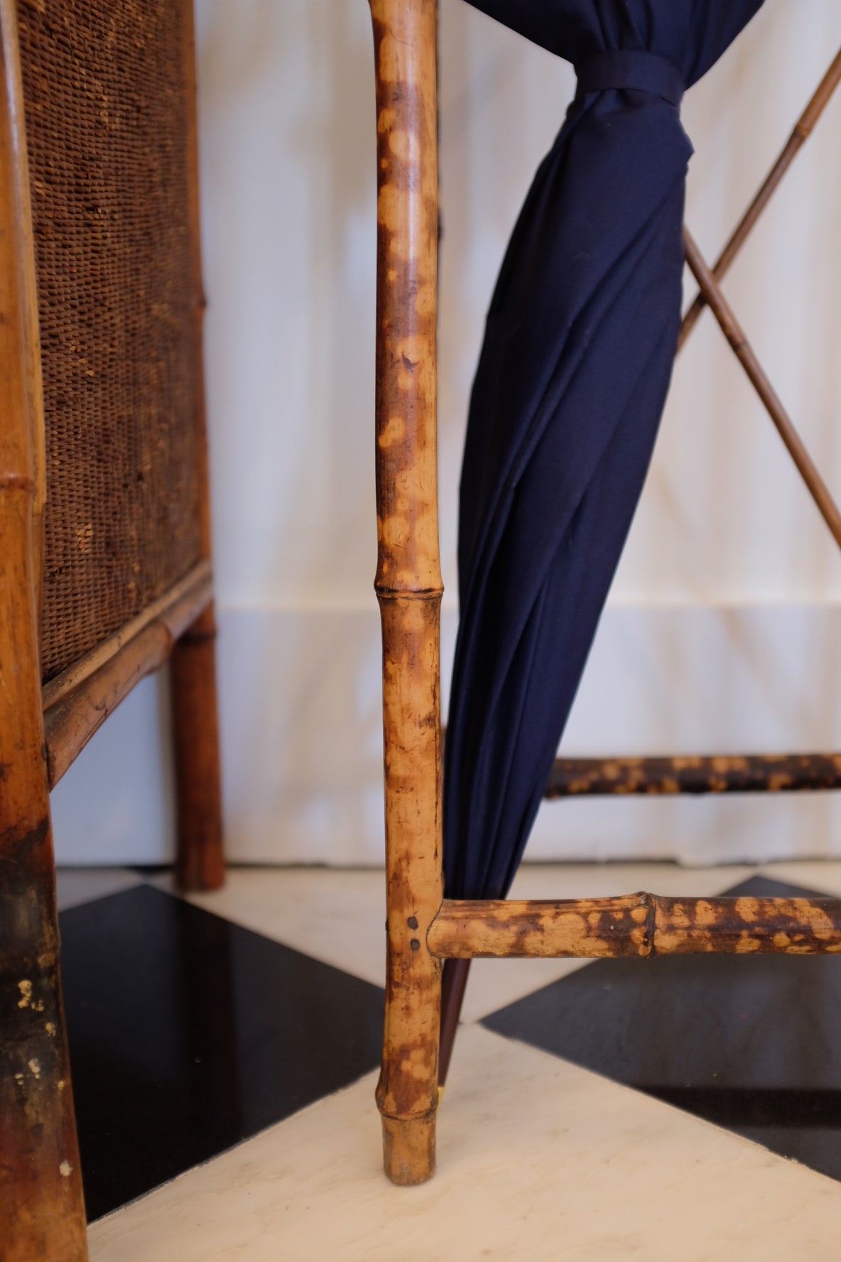 Antique Burnt Bamboo Umbrella Stand