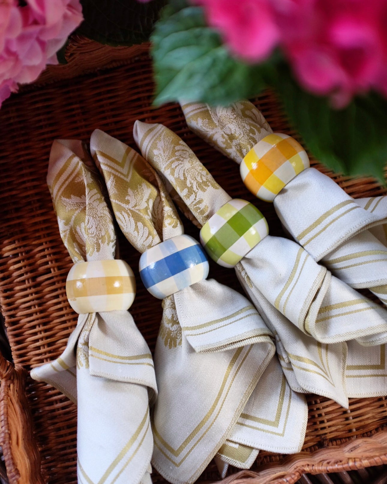 Set of 14 Buffalo Check Napkin rings