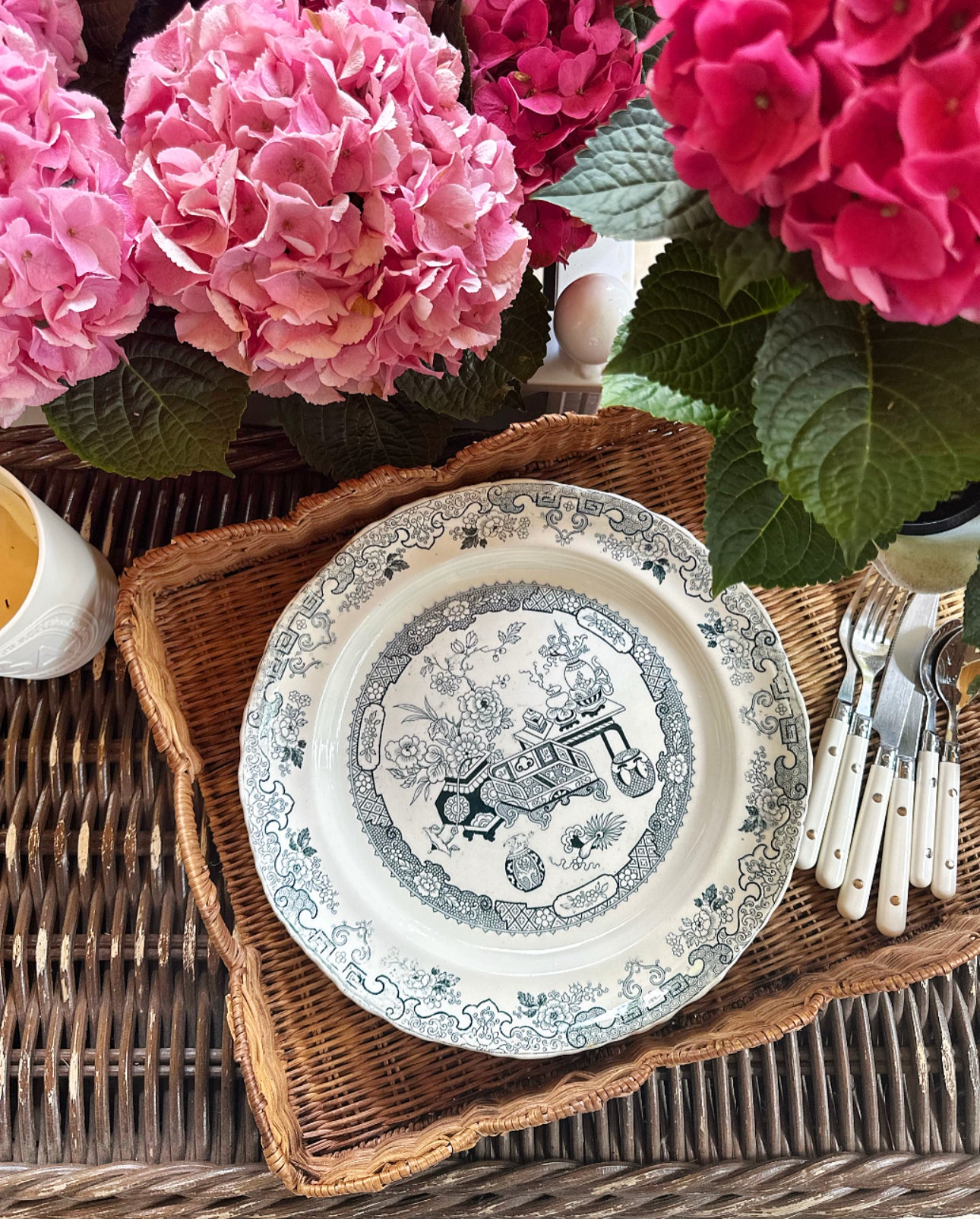 Off White and Navy Blue Chinoiserie Round Platter