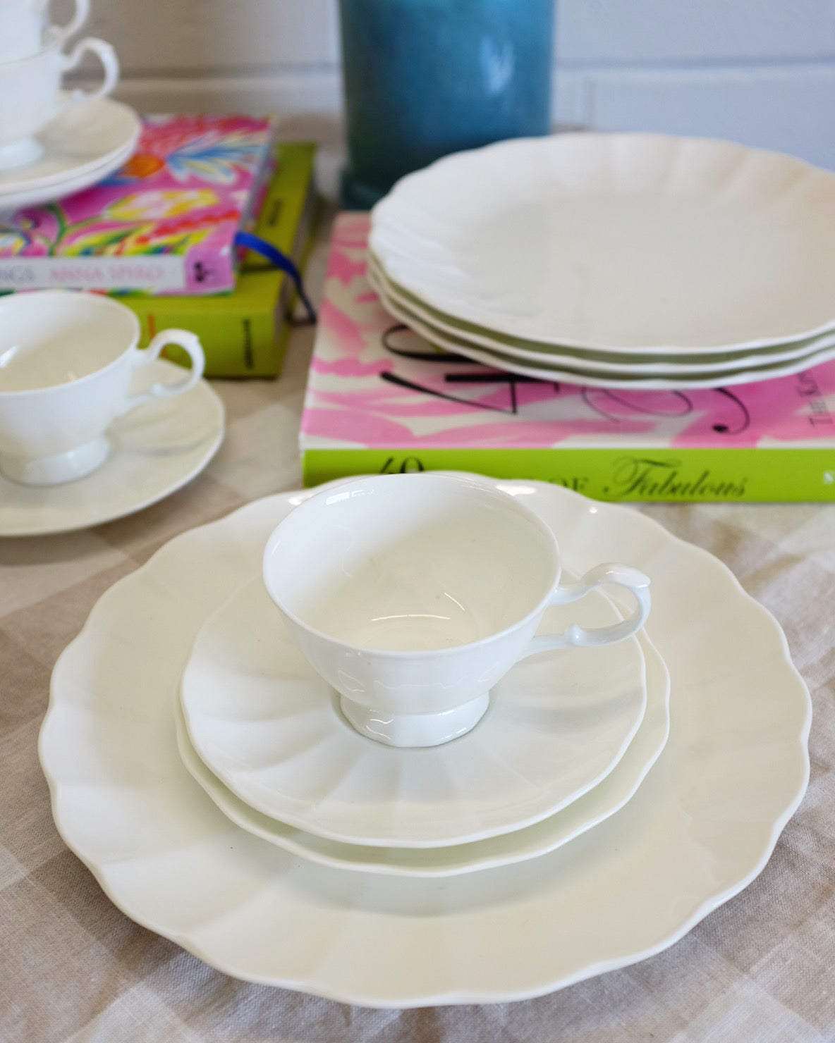 16 Piece White Scallop Mikasa Set