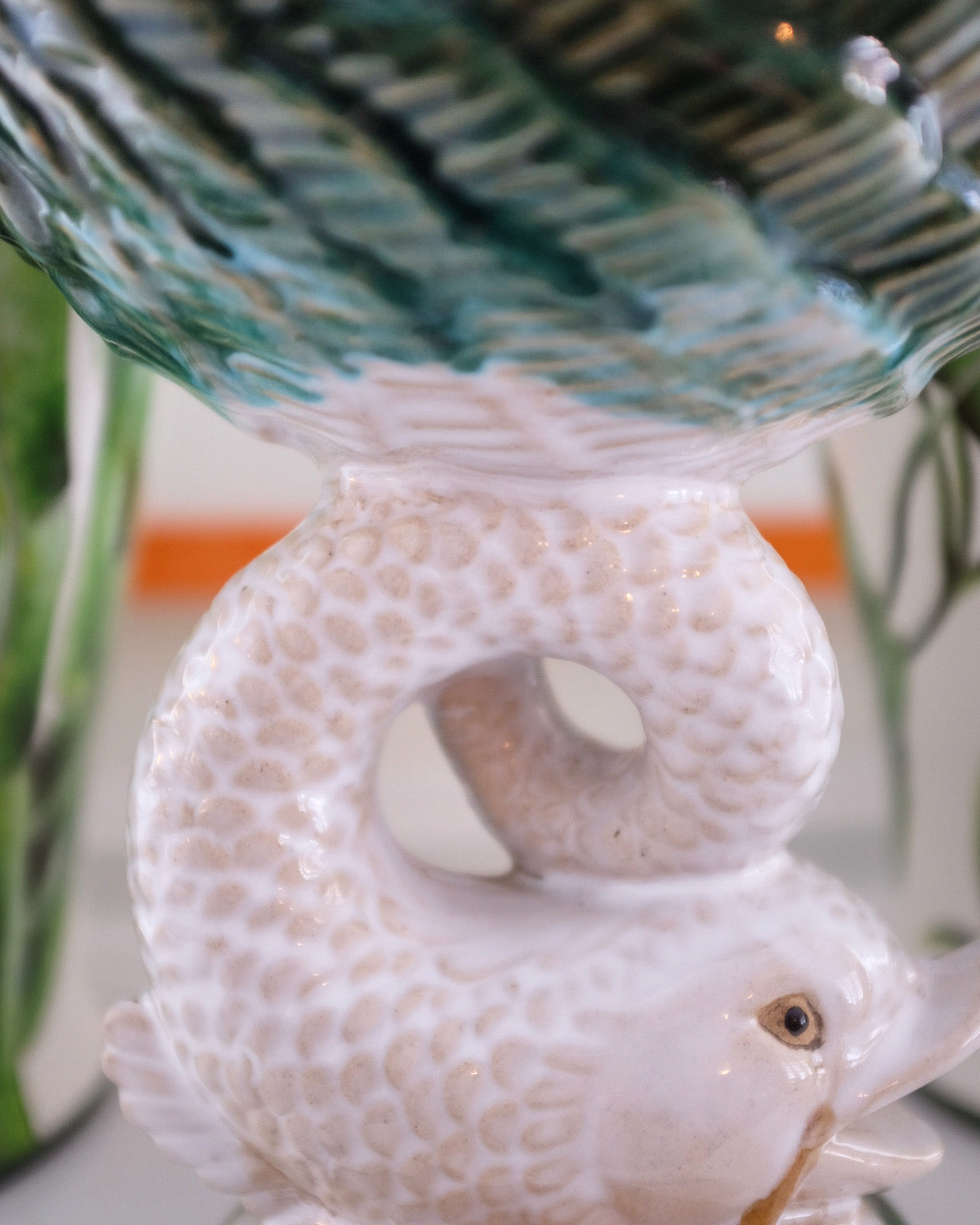 Ceramic Shell Dish on Fish Pedestal