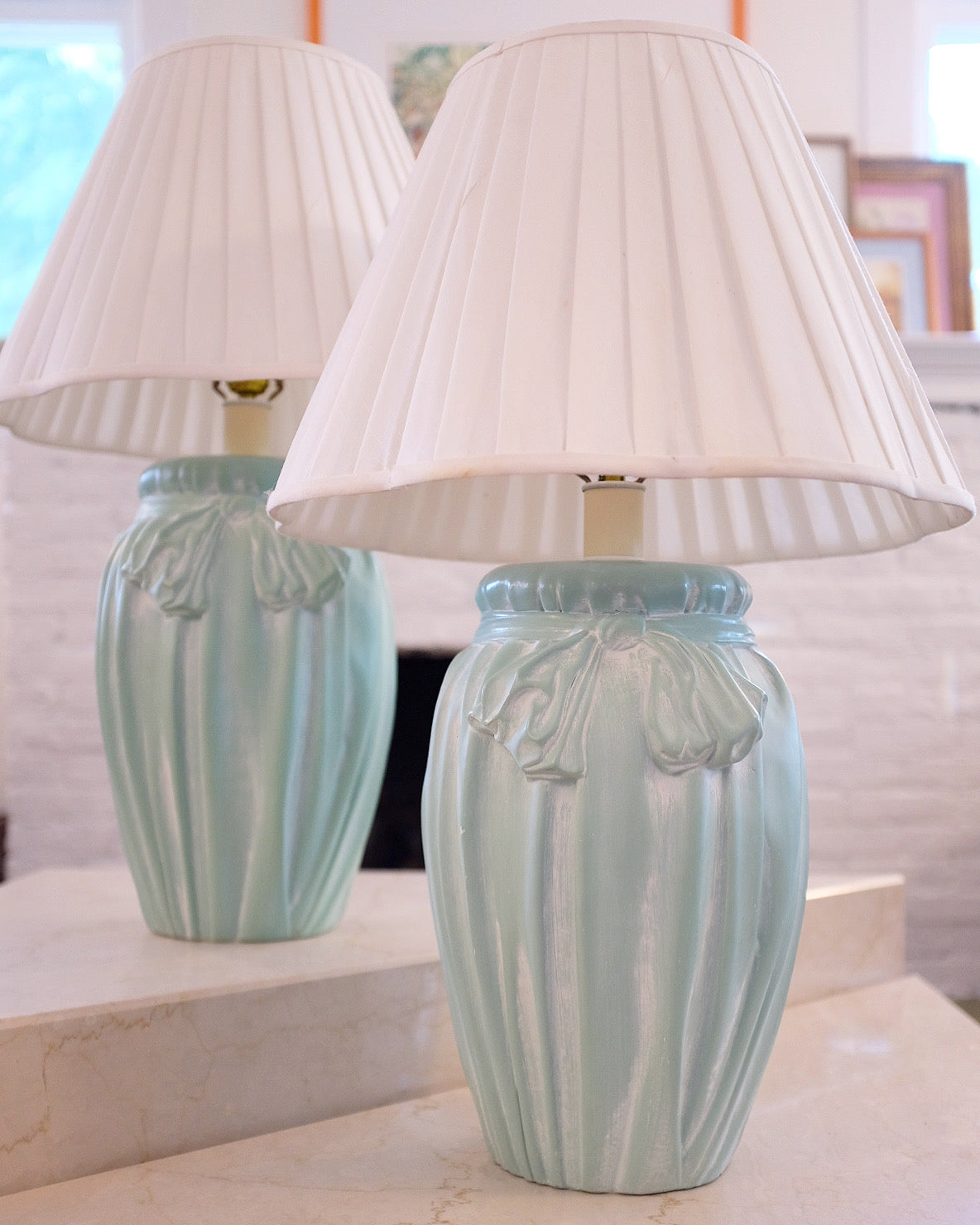 Sea Foam Bow Plaster Lamps