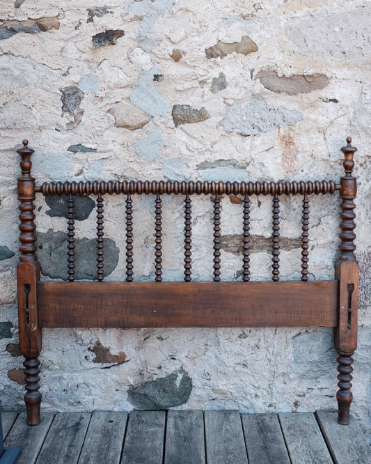 Single Antique Spindle Bed