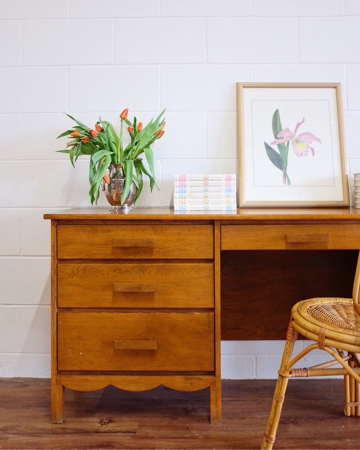 Large Desk with Scallop Edge